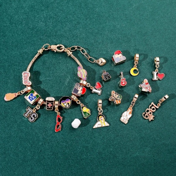 Taylor Swift Eras Charm Bracelet Necklace Box Set (22pc) - Picture 8 of 8
